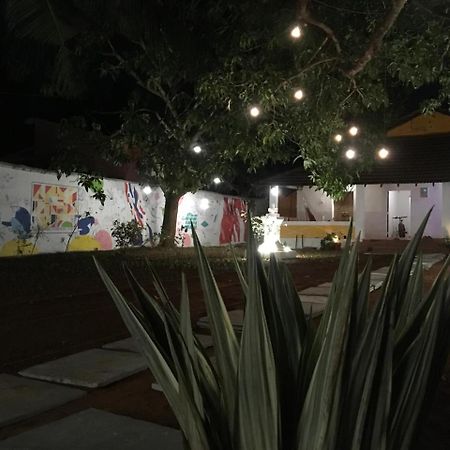 Anjuna By Roadhouse Hostels Goa Buitenkant foto