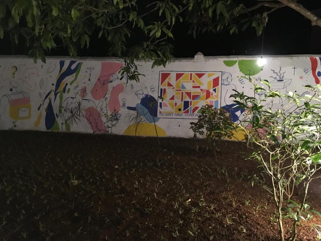 Anjuna By Roadhouse Hostels Goa Buitenkant foto