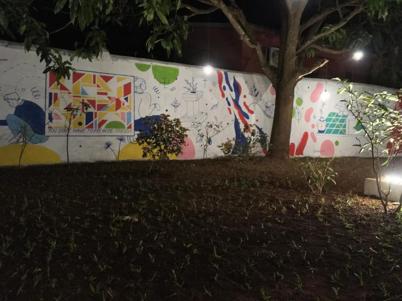 Anjuna By Roadhouse Hostels Goa Buitenkant foto